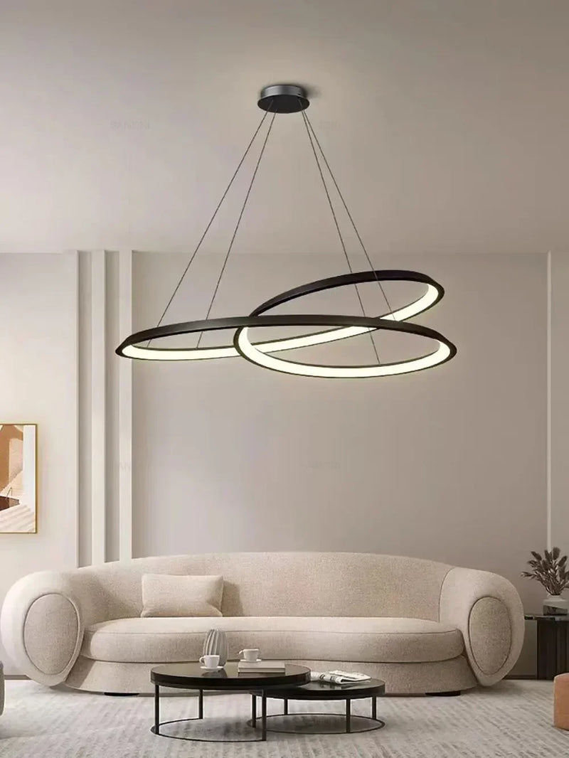 Lustre LED suspendu au design moderne