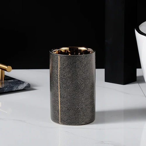 distributeur de savon en céramique et accessoires de salle de bain dorés - vue 11 sur 10