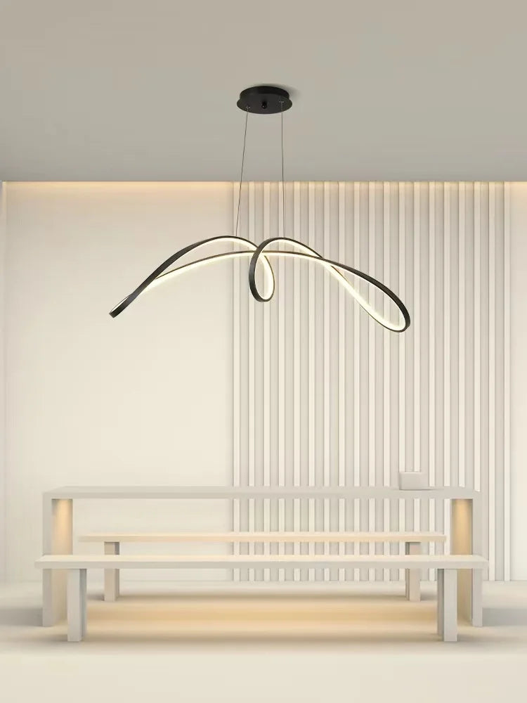 lustre en aluminium en forme de papillon avec éclairage led