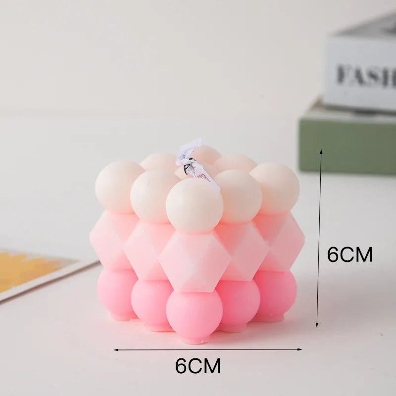 bougie parfumée big cube pour décoration moderne et aromathérapie - vue 34 sur 39
