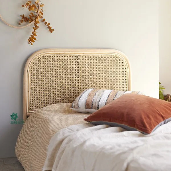 tête de lit en rotin style nordique pour hôtel