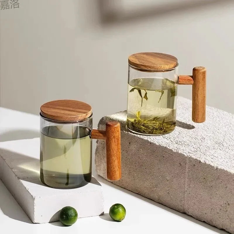 tasse en verre borosilicate avec poignée en bois et couvercle - vue 4 sur 8