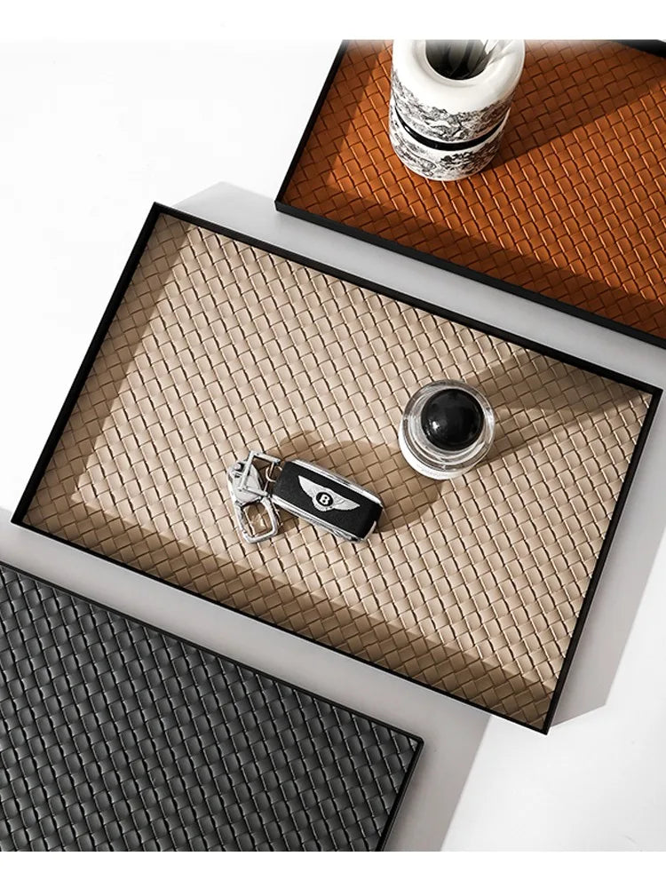plateau de rangement moderne pour bijoux et accessoires de luxe