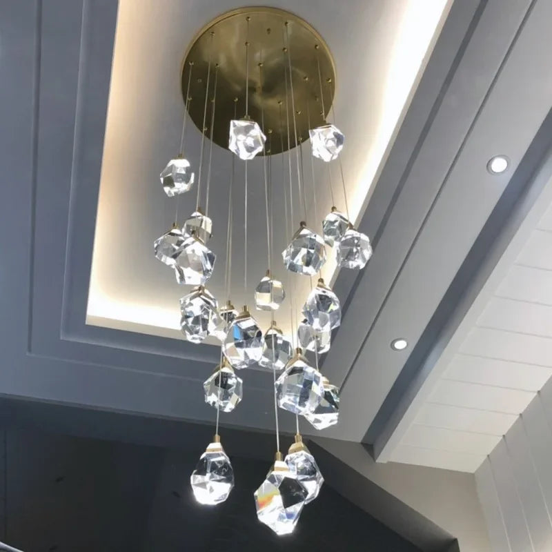 Lustre en cristal de diamant de luxe escalier grand salon - vue 5 sur 14