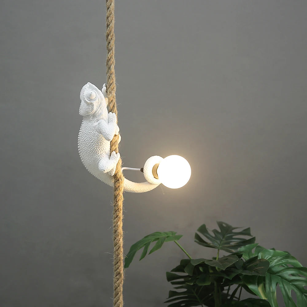 suspension en résine caméléon pour décoration artistique intérieure - vue 8 sur 10