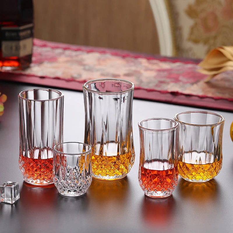 Verres vin motif diamant verrerie elegante cafe the