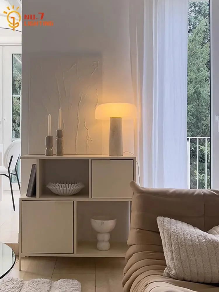 Lampe de Table LED en forme de champignon au Design nordique