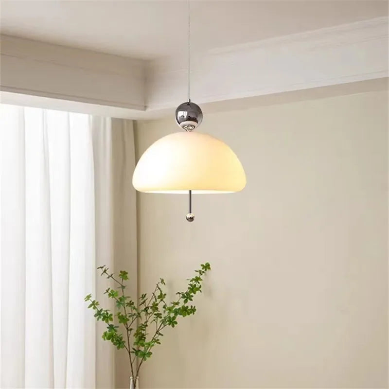 suspension bauhaus en verre blanc style médiéval pour intérieur élégant - vue 5 sur 11