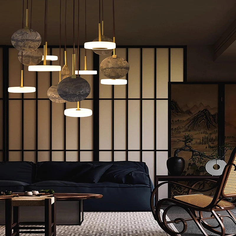 lustre suspendu en bois naturel ou marbre doré avec éclairage led - vue 4 sur 11
