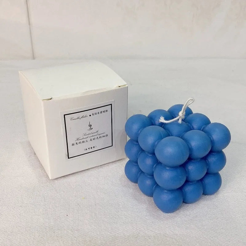 bougie parfumée big cube pour décoration moderne et aromathérapie - vue 7 sur 39