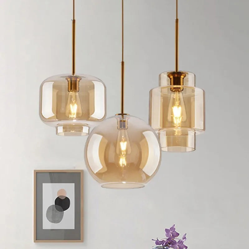 Suspension LED en verre au design nordique minimaliste