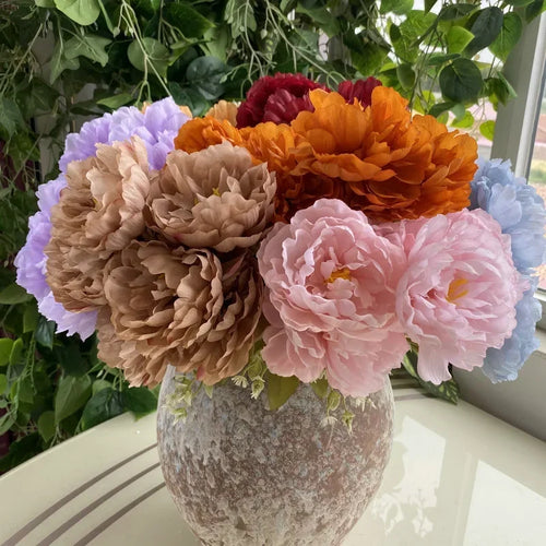 bouquet de sept pivoines en soie pour décoration intérieure et mariage - vue 7 sur 12