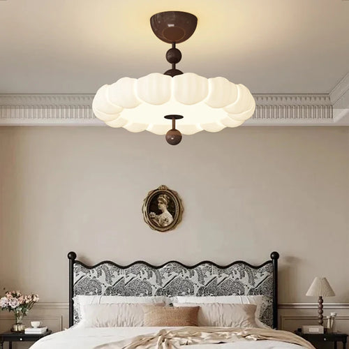 lampe médiévale française rétro pour un éclairage doux