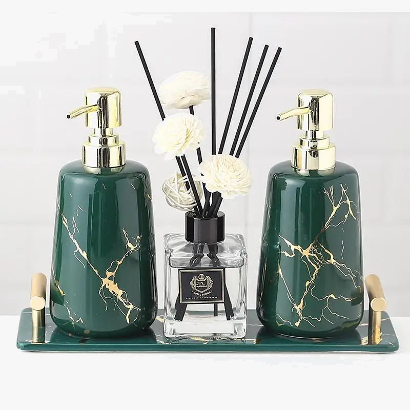 accessoires en céramique pour décoration de salle de bain