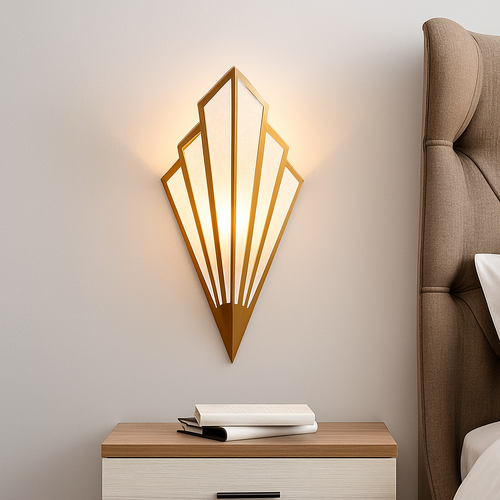 Applique murale design triangulaire LED en métal coloré - vue 3 sur 8