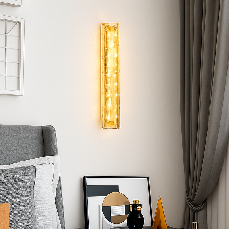 applique murale en cuivre design minimaliste avec lumière en cristal
