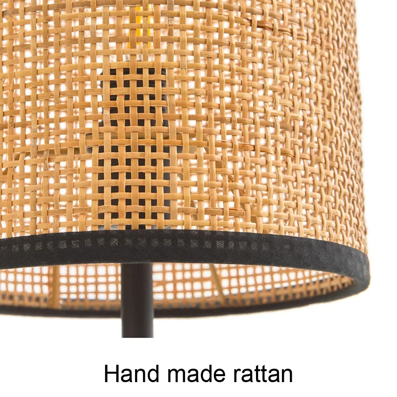 applique-murale-style-wabi-sabi-japonais-vintage-en-rotin-fait-main-4.png