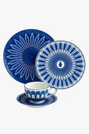 assiette-ceramique-style-europeen-motifs-sceau-raffines-0.png