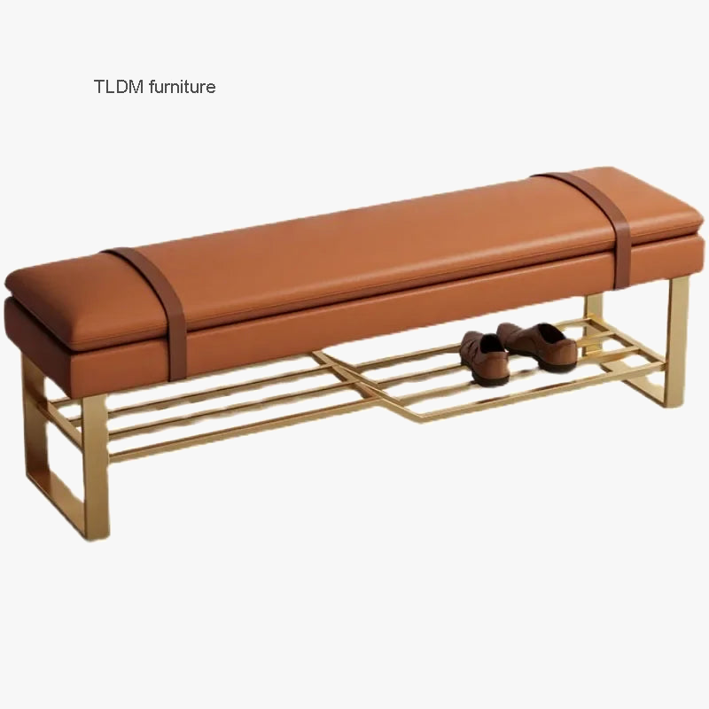 bureau minimaliste avec poufs et bancs design créatif