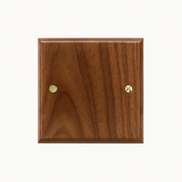 Cache prise plate en bois et vis dorées