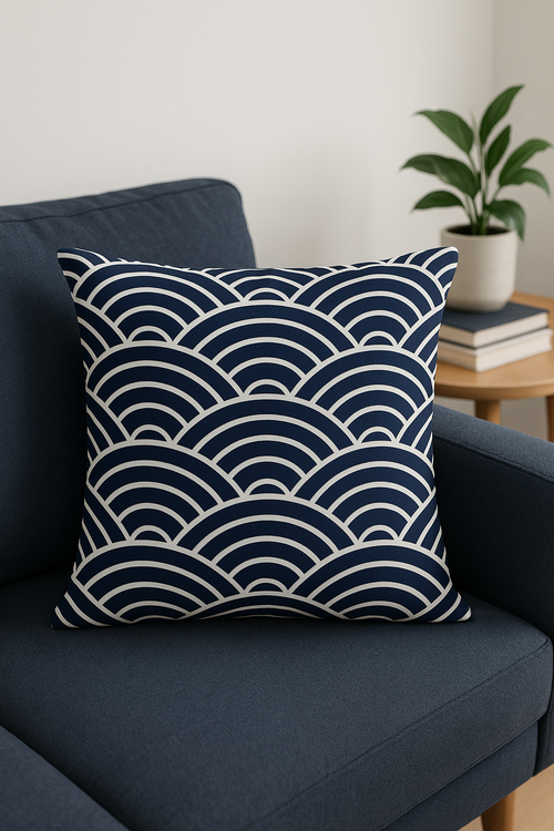 coussin géométrique bleu marine pour canapé élégant - vue 2 sur 2