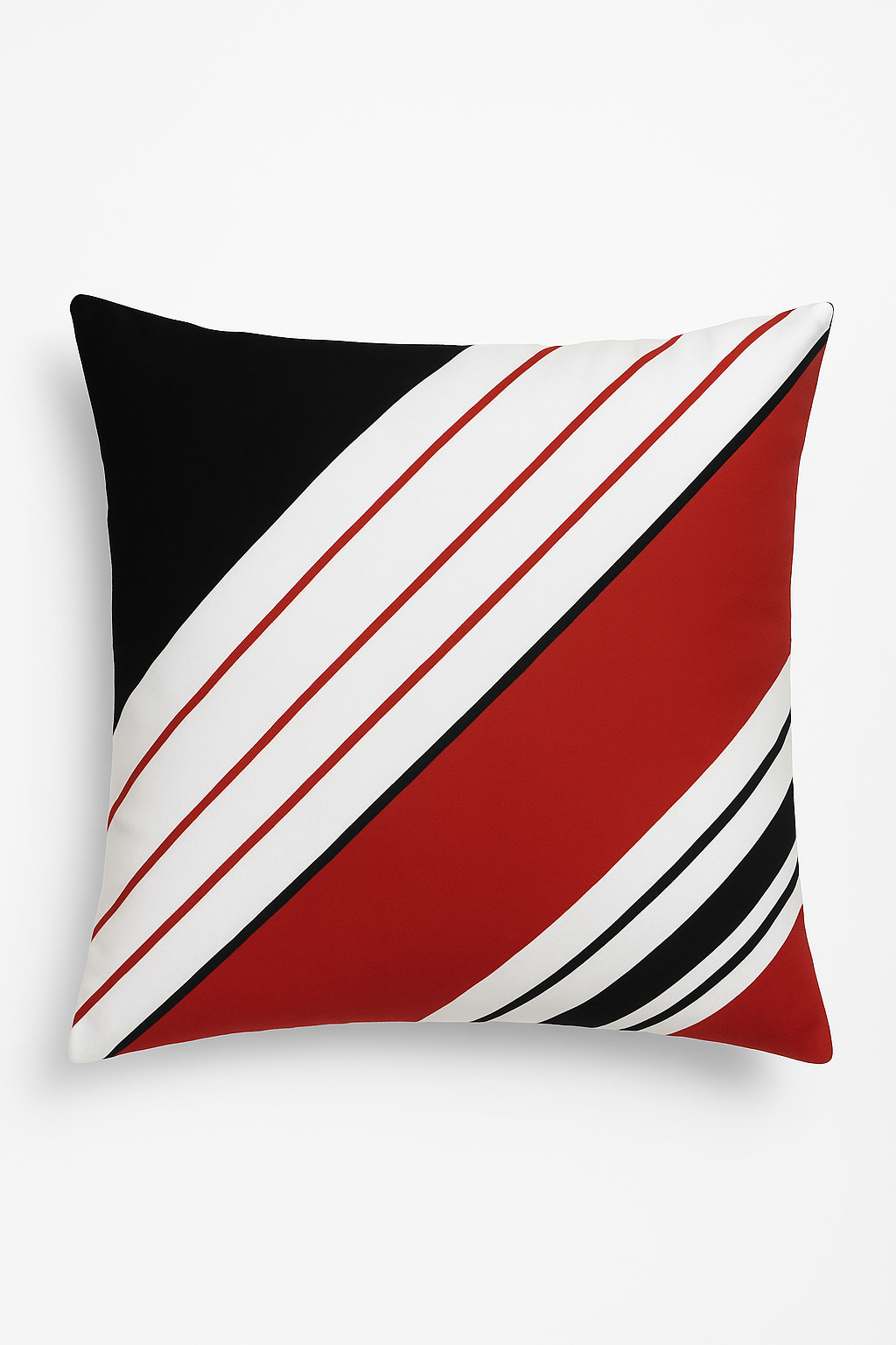 housse de coussin noire et rouge à motif géométrique