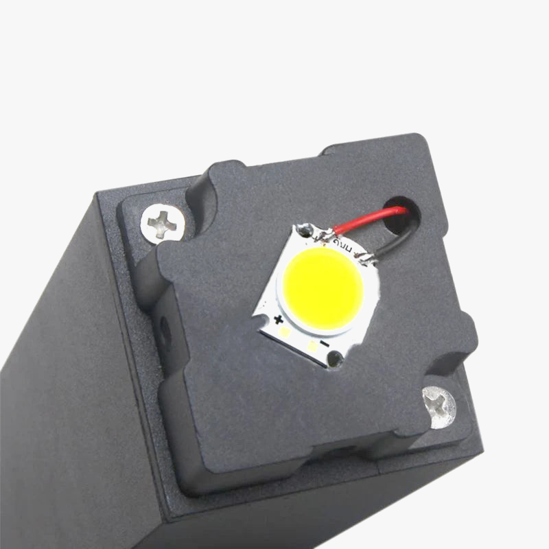 lampe-led-imperm-able-conforme-la-norme-ip65-3.png