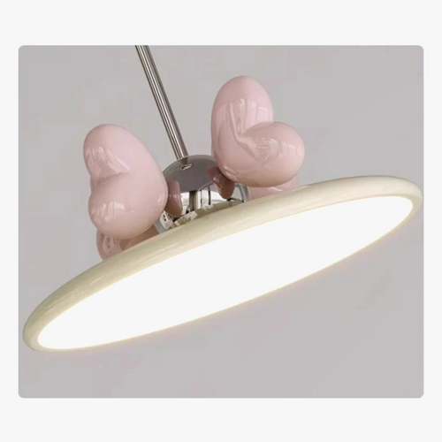 lustre-romantique-mignon-pour-chambre-de-princesse-enfant-5.png
