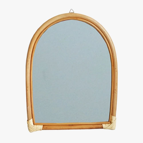 miroir-mural-suspendu-en-rotin-pour-un-maquillage-pratique-0.png