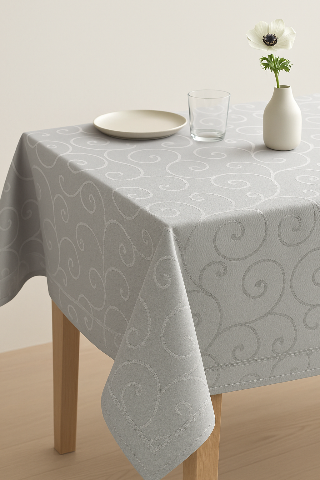Nappe damassée florale imperméable facile entretien cuisine fêtes