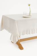 Nappe jacquard vintage bordure dentelle style nordique table