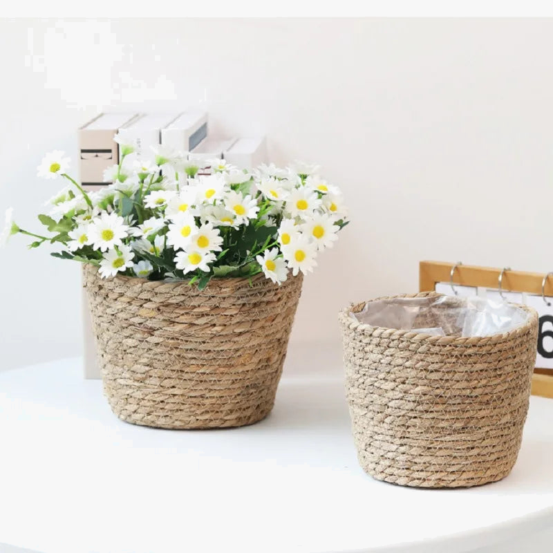 panier décoratif en herbe tressée pour fleurs et rangement