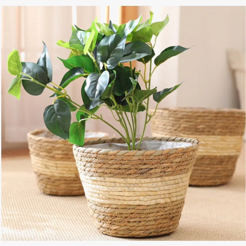 panier à fleurs en paille tressée pour décoration intérieure et extérieure
