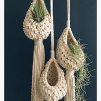 panier suspendu en coton macramé en forme d'ananas pour décoration boho