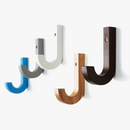 porte-manteau-mural-en-bois-pour-une-d-coration-cr-ative-1.png