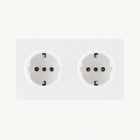 Prise électrique double (Europe) en acier blanc mat bords arrondis
