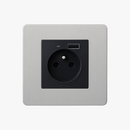 prise-lectrique-et-double-usb-et-usb-type-c-en-acier-gris-clair-bross-bords-arrondis-0.png