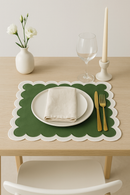 Set de table brodé coton vintage bords ondulés