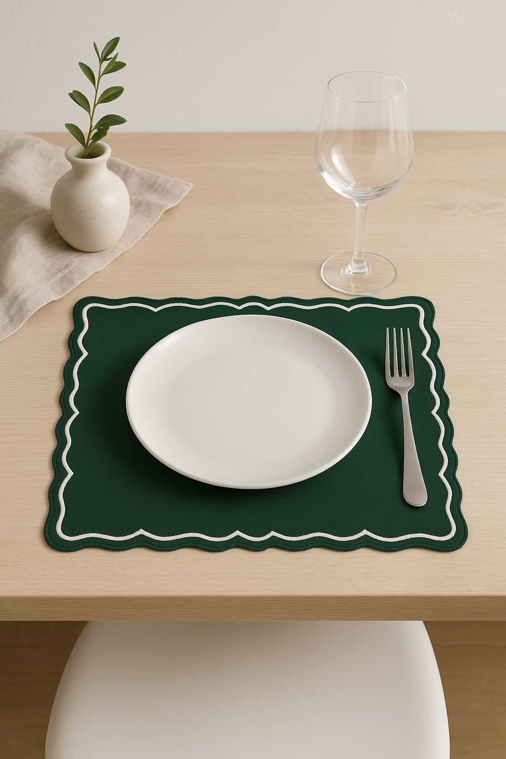 Set de table brodé style vintage bord ondulé - vue 3 sur 2