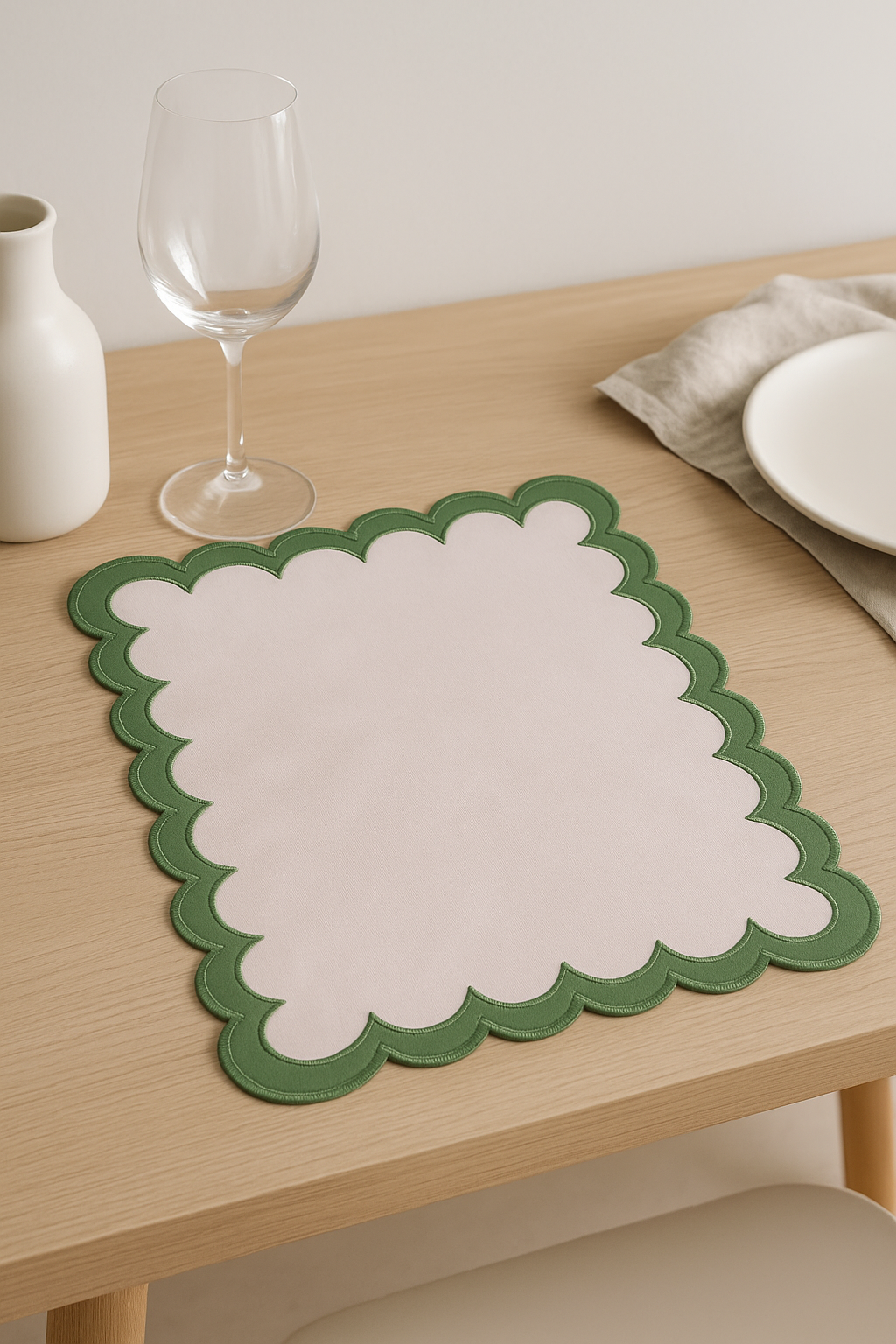 Set de table coton brodé vintage bords ondulés
