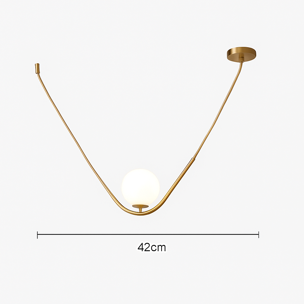 Suspension design boule de verre avec bras doré Arto