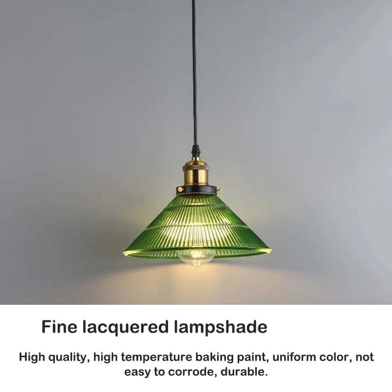 suspension-en-verre-au-design-nordique-vert-5.png