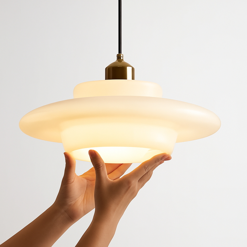 suspension en verre nordique design moderne pour intérieur élégant