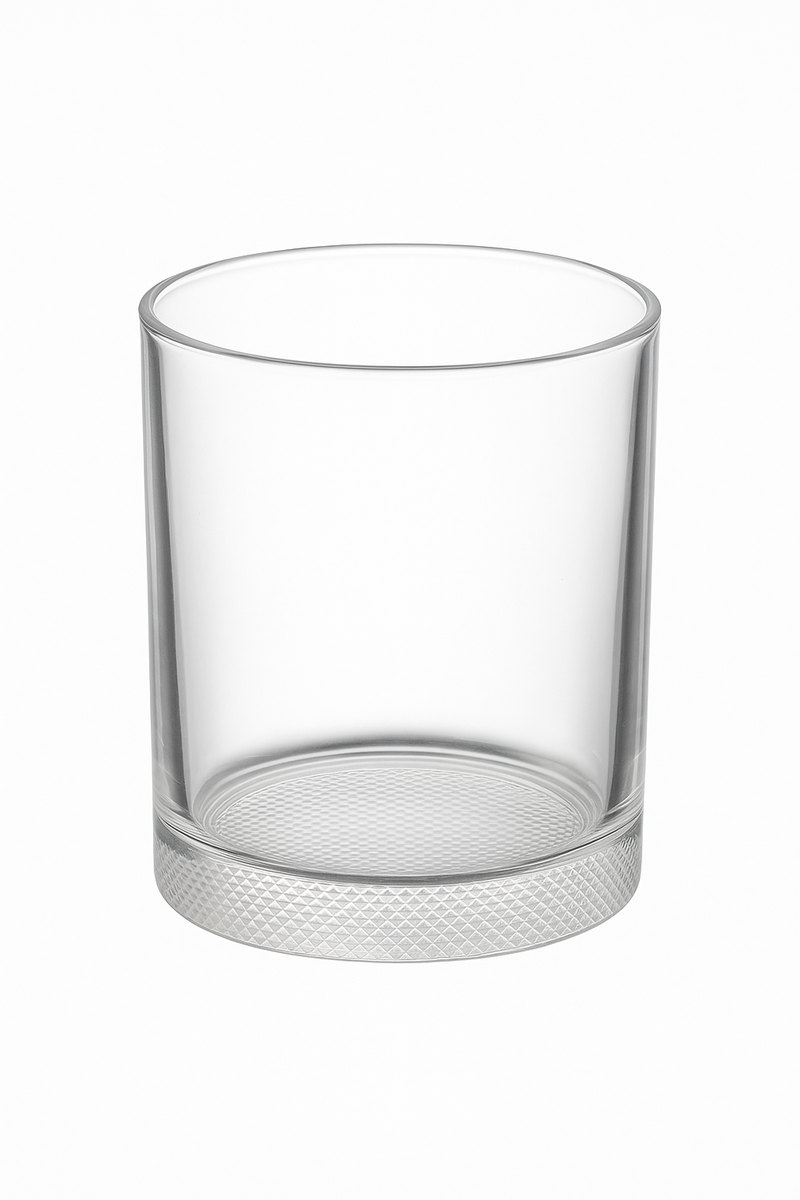 Verre whisky design motif relief robuste maison
