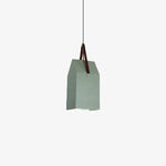 Suspension design en forme de maison de couleur