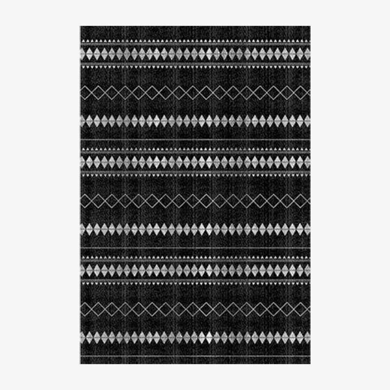 Alfombra rectangular con dibujo geométrico negro estilo Keecy