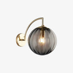 Applique murale LED doré avec boule en verre fumé Scone