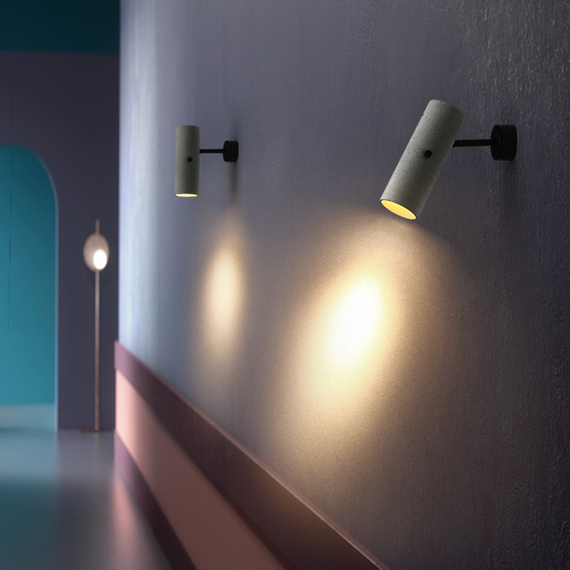 Spot moderne avec lumière rotative à 360 degrés Finnegan