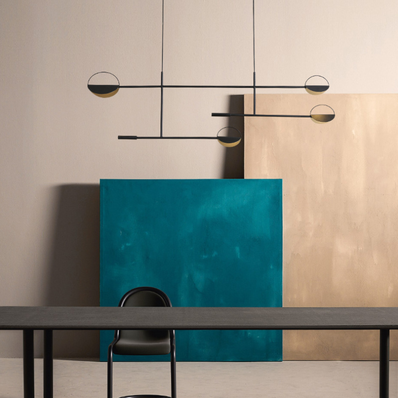 Lustre design et minimaliste doré et formes circulaires Zev