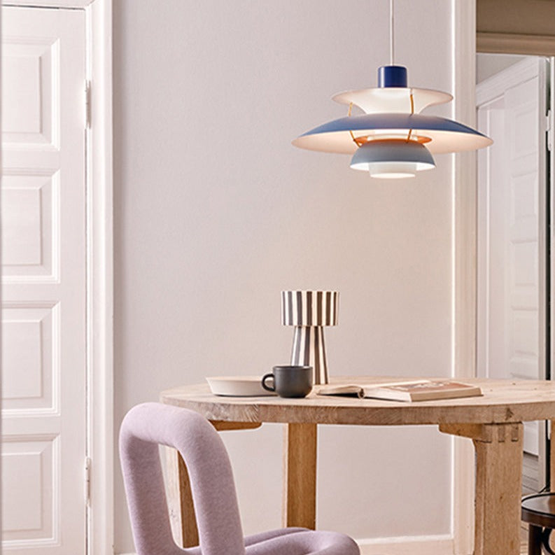 Suspension industrielle LED colorée en métal Barnaby